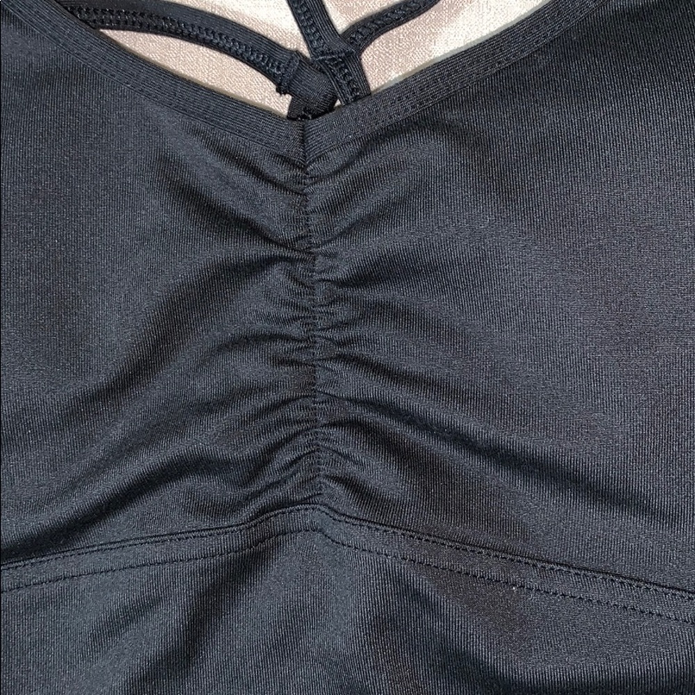 Prana Yoga Tank with built in bra - Picture 4 of 11